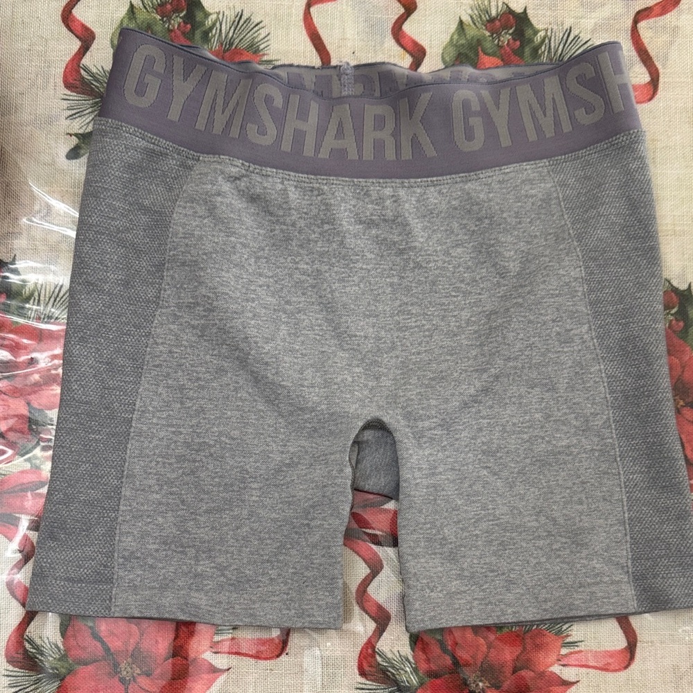 Gymshark Short women  Flex Shorts Size S good condition